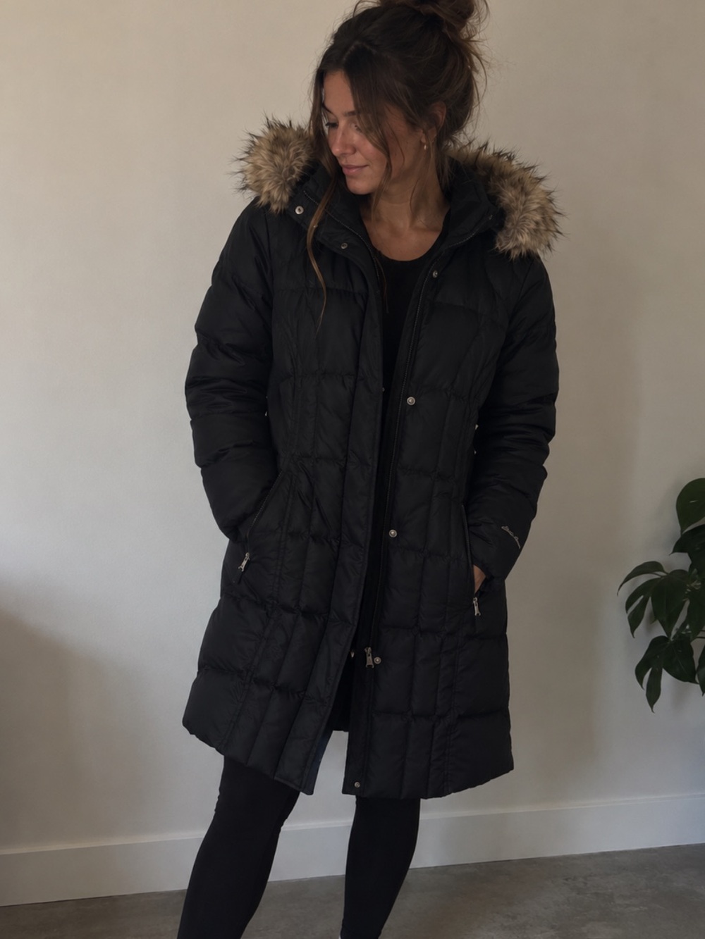 Eddie Bauer Women’s XS Black Down Puffer Parka Faux Fur Hood Winter Coat